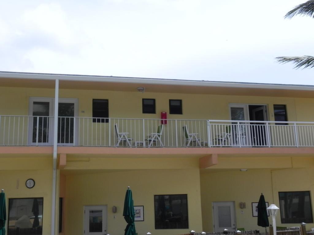 Windjammer And Club Resort